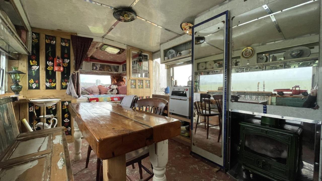 2 X Double Bed Glamping Wagon At Dalby Forest Σκάρμπορο Εξωτερικό φωτογραφία